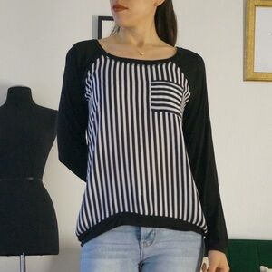 Black & White Striped Long Sleeve Top